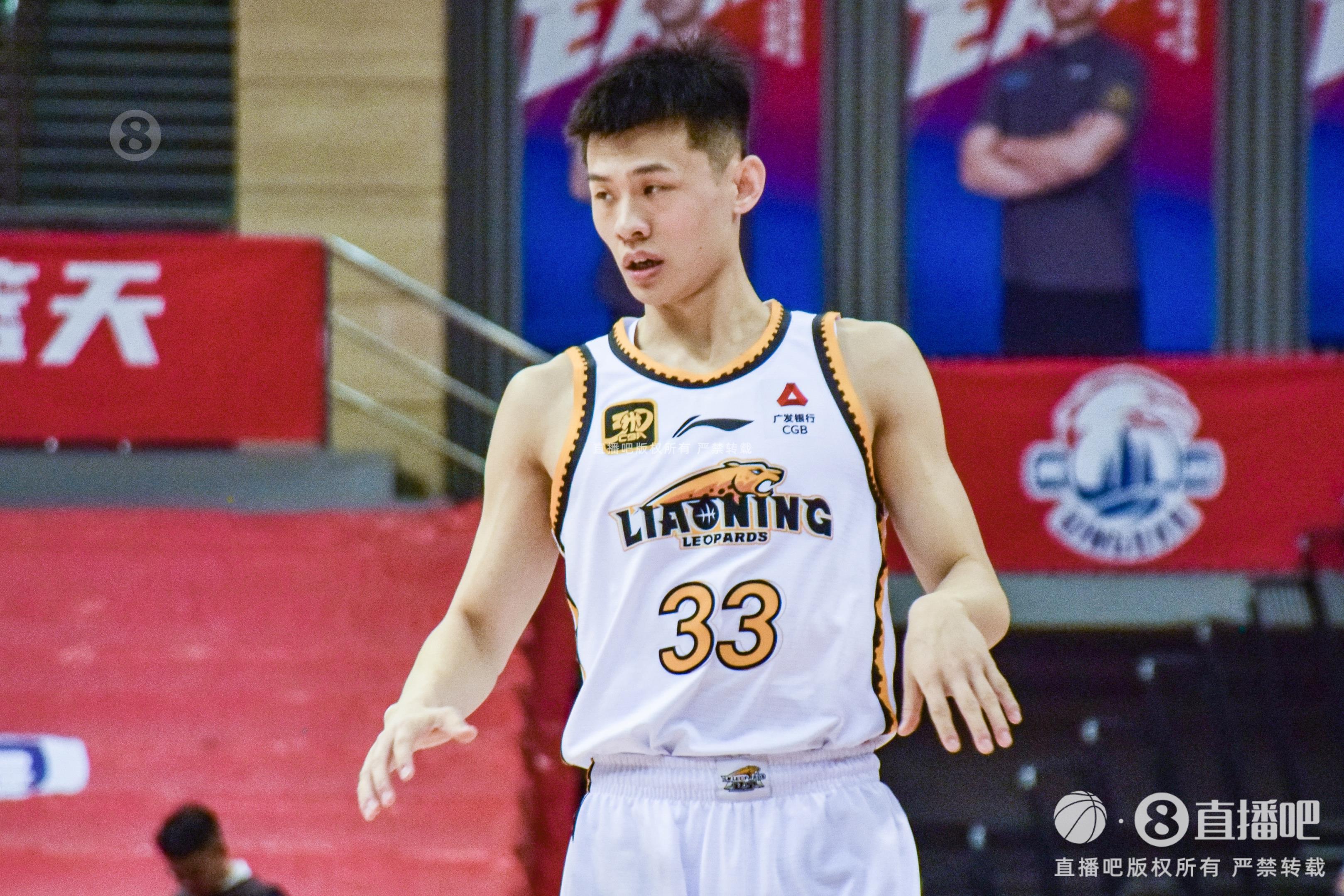 盡力了！王嵐嵚末節(jié)2記三分 全場18分鐘4中3拿到10分